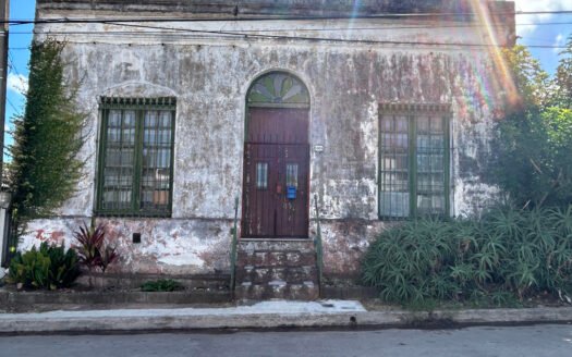 Terreno con Casa en Venta en Prado Norte