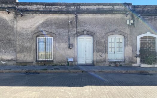 Casa en venta en barrio Peñarol